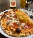 Mezza pizza,mezzo calzone